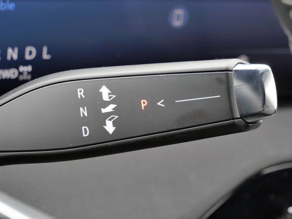 Used 2025 Buick Enclave Sport Touring image 44