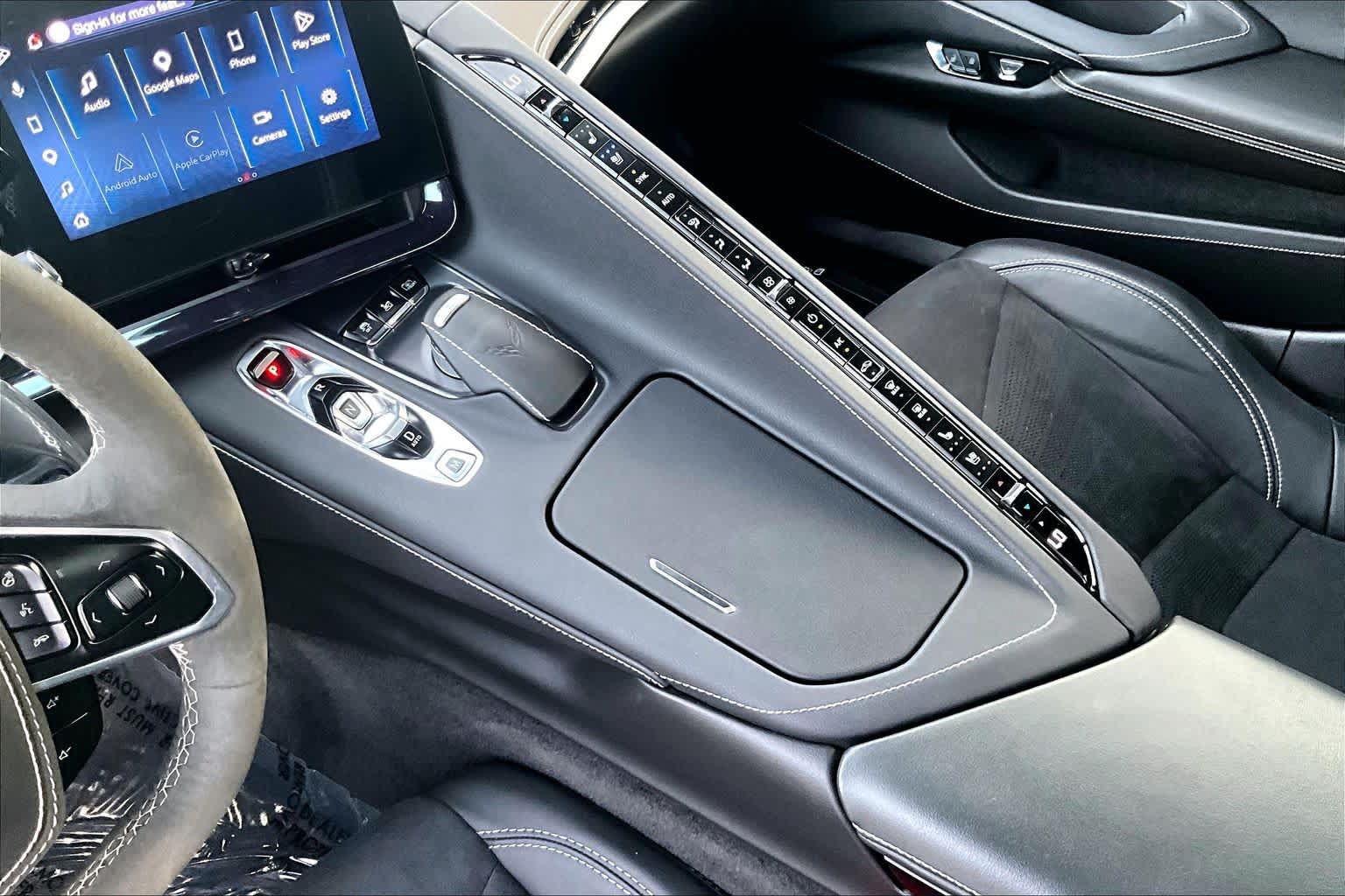 Used 2025 Chevrolet Corvette Stingray Preferred Conv w/ Z51 Performance Package RWD image 15