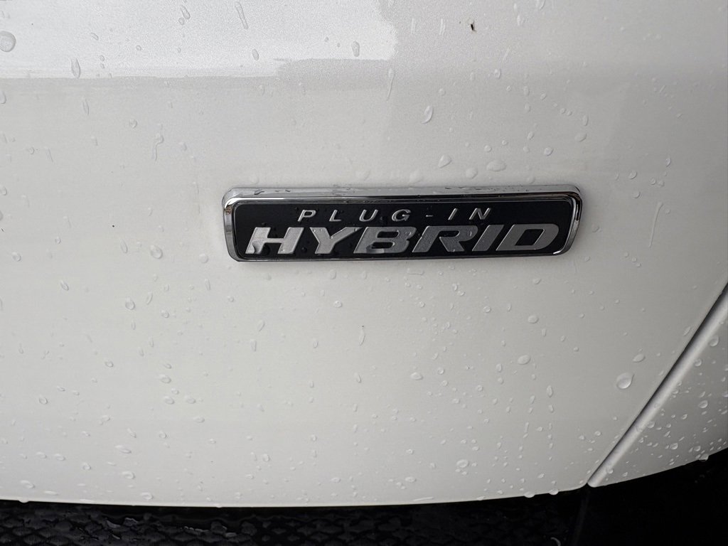 Used 2024 Ford Escape Base w/ PHEV Premium Package image 29