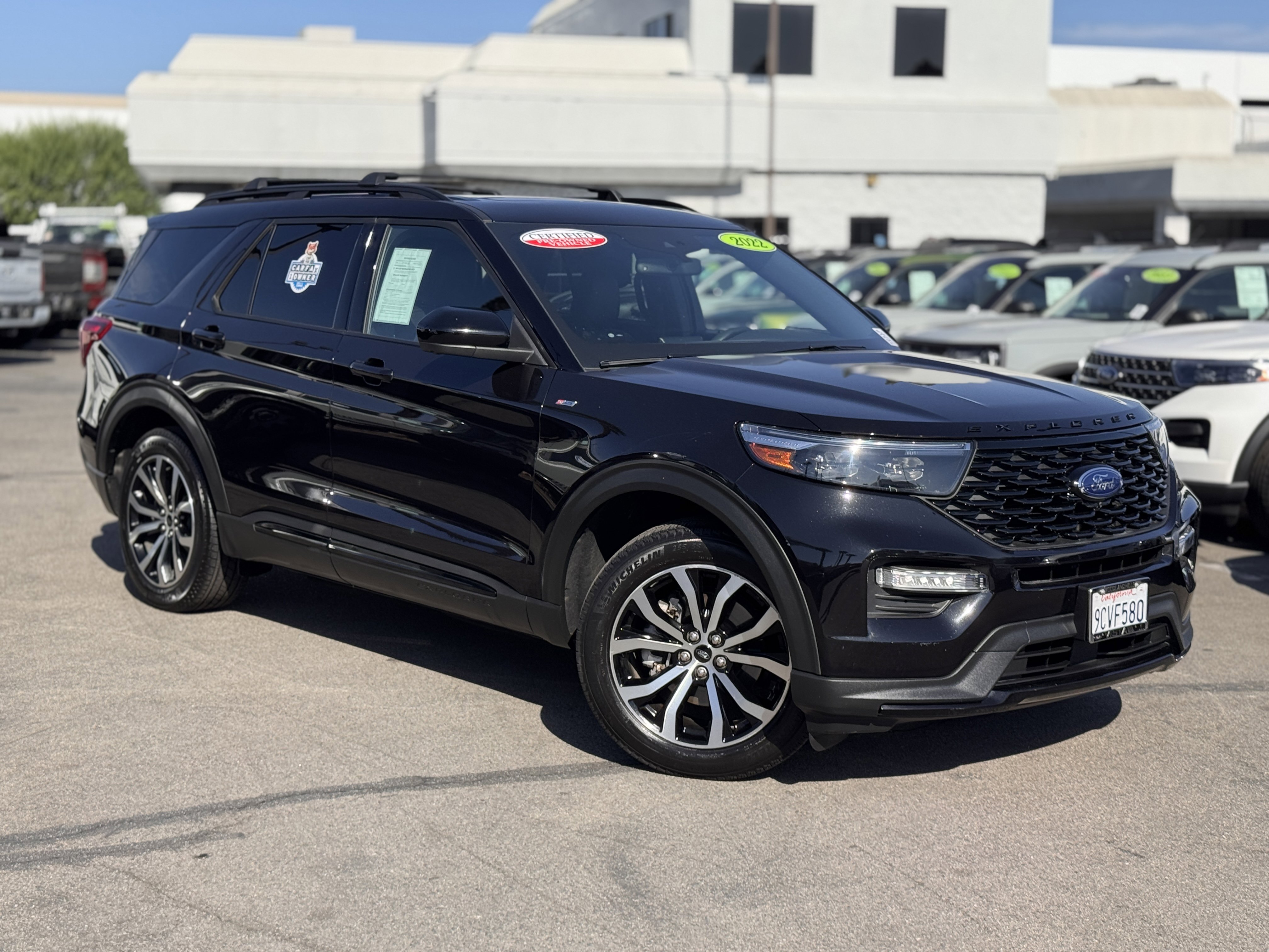 Certified 2022 Ford Explorer ST-Line w/ Class IV Trailer Tow Package image 2