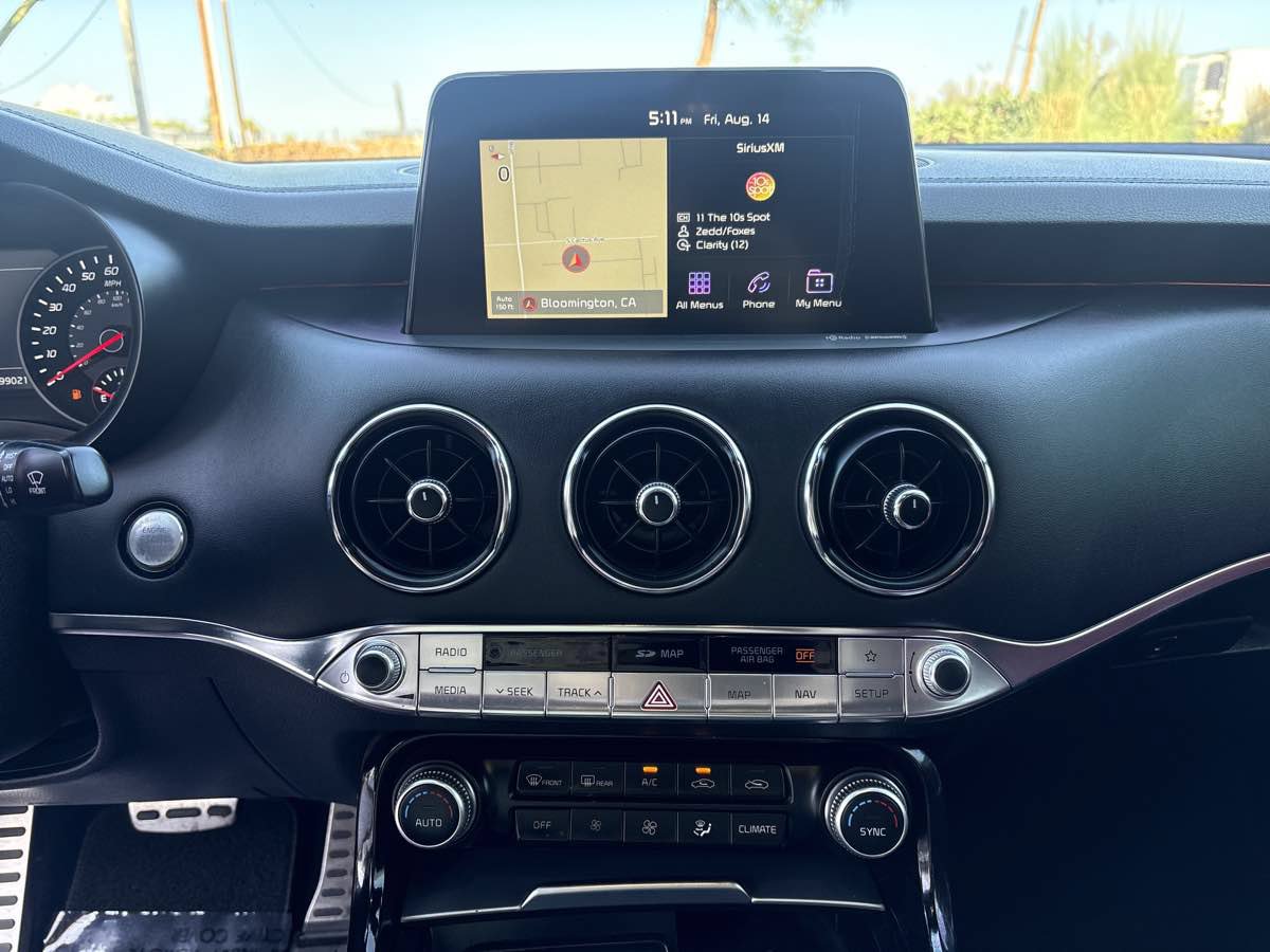 Used 2021 Kia Stinger GT2 RWD image 27