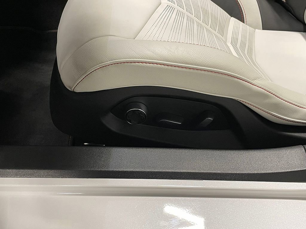 Used 2023 Chevrolet Corvette Z06 image 56