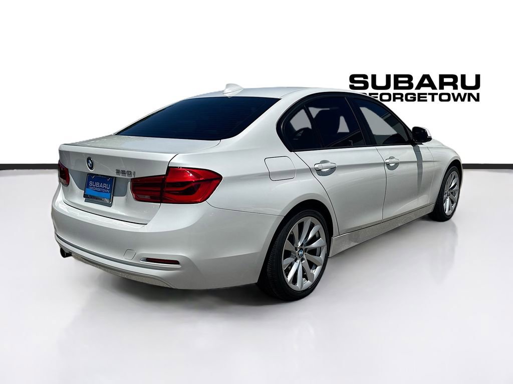 Used 2018 BMW 320i Sedan RWD image 8