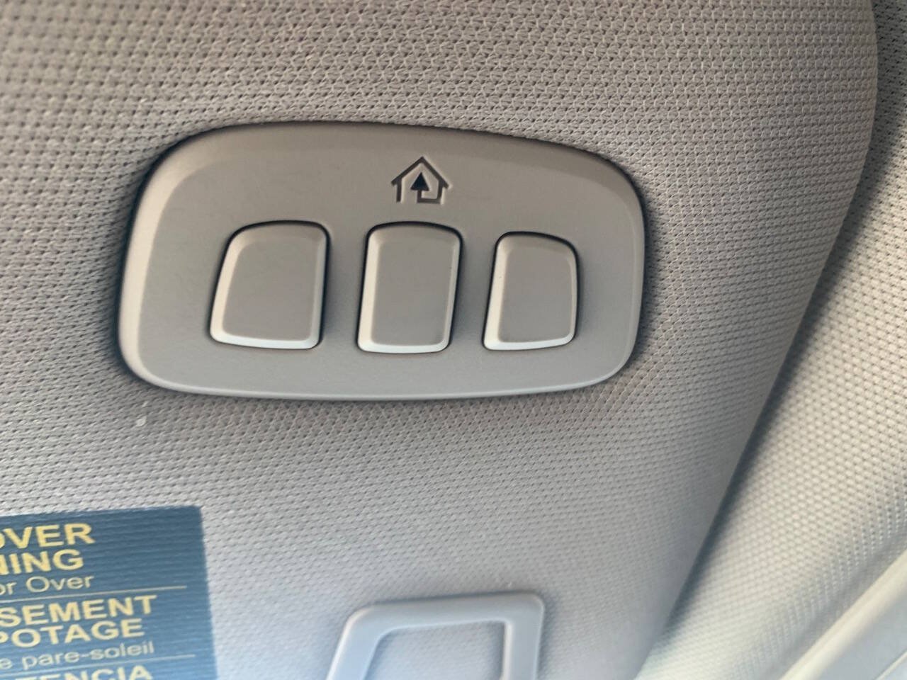 Used 2025 Lincoln Corsair AWD w/ Equipment Group 101A image 24