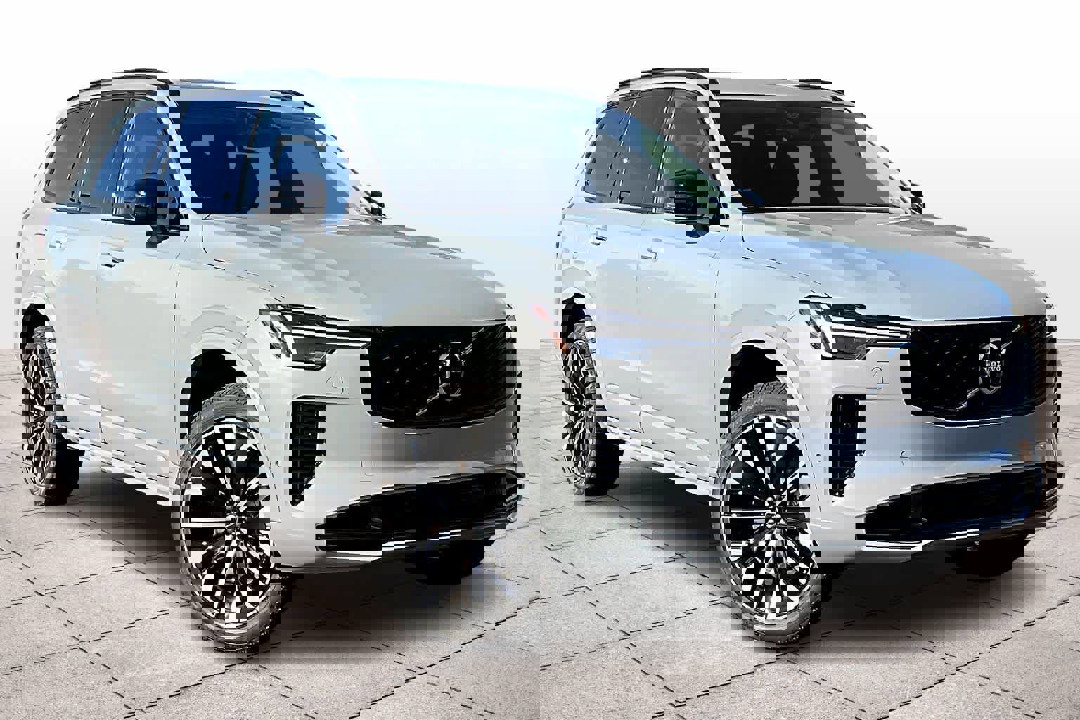 New 2026 Volvo XC90 B6 Ultra w/ Protection Package image 2
