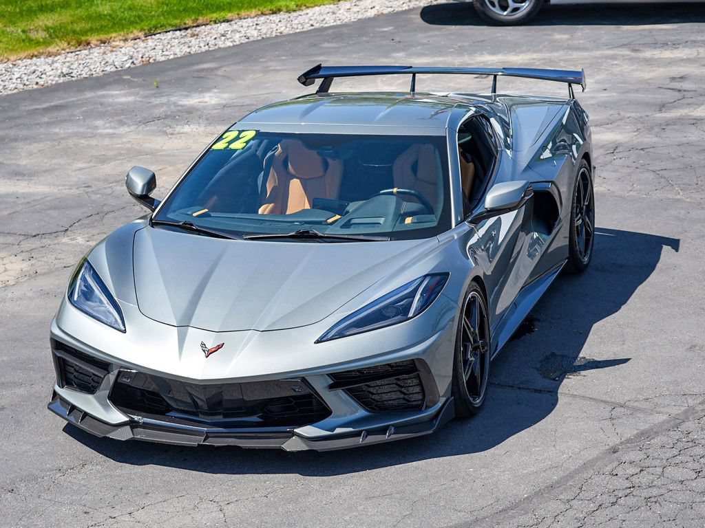 Used 2022 Chevrolet Corvette Stingray Preferred Cpe w/ Z51 Performance Package RWD image 2
