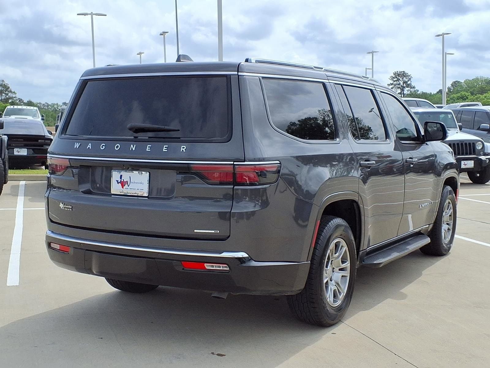 Used 2022 Jeep Wagoneer Series I RWD image 6