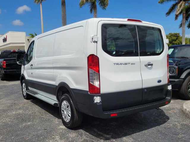 Used 2024 Ford Transit 250 Low Roof w/ Exterior Upgrade Package RWD image 4