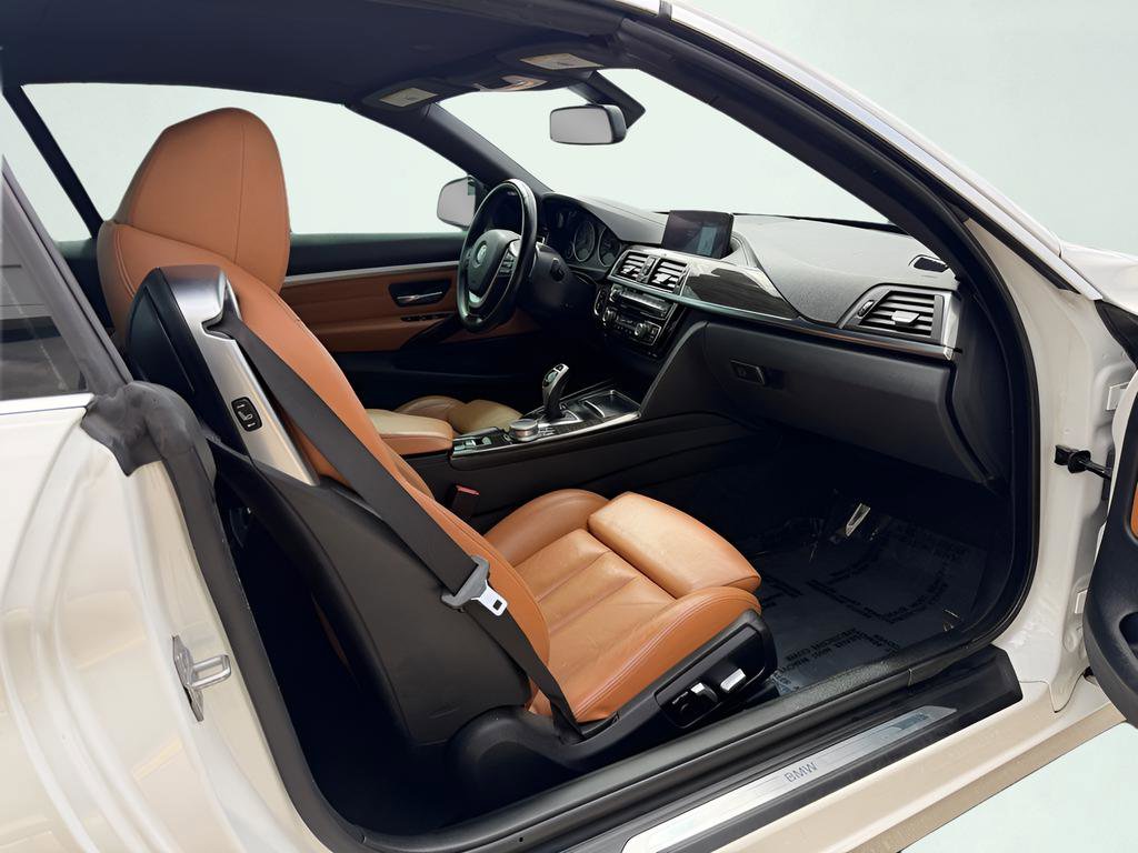 Used 2018 BMW 430i xDrive Convertible image 26
