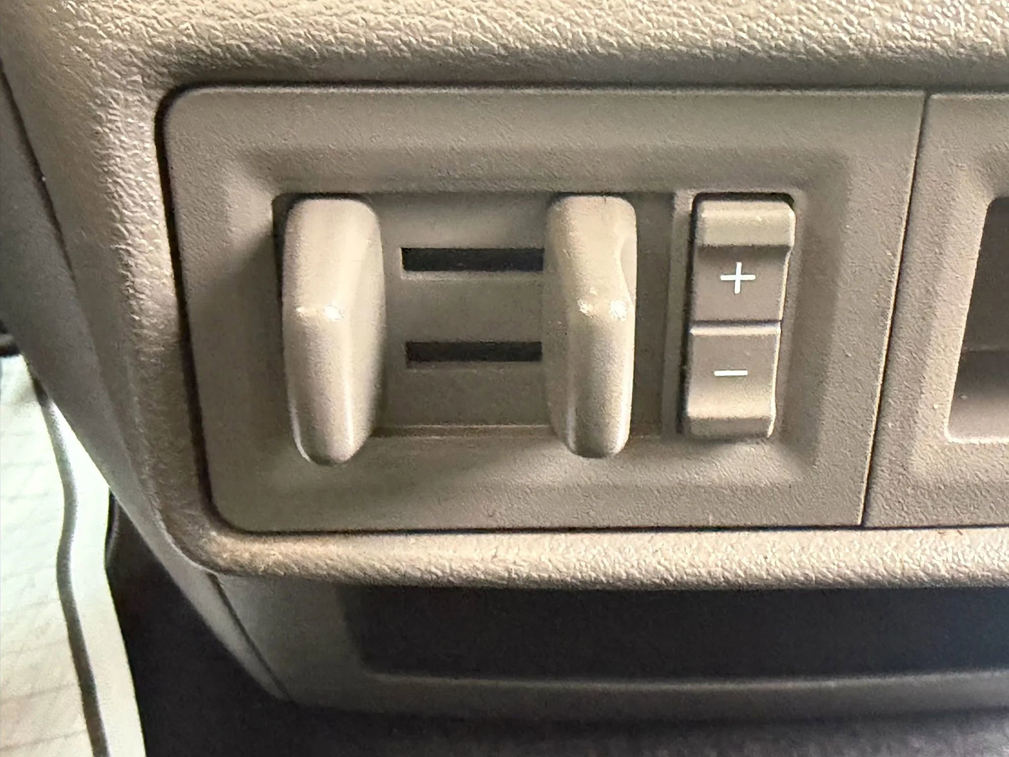 Used 2020 Ford Transit 350 XL RWD image 9
