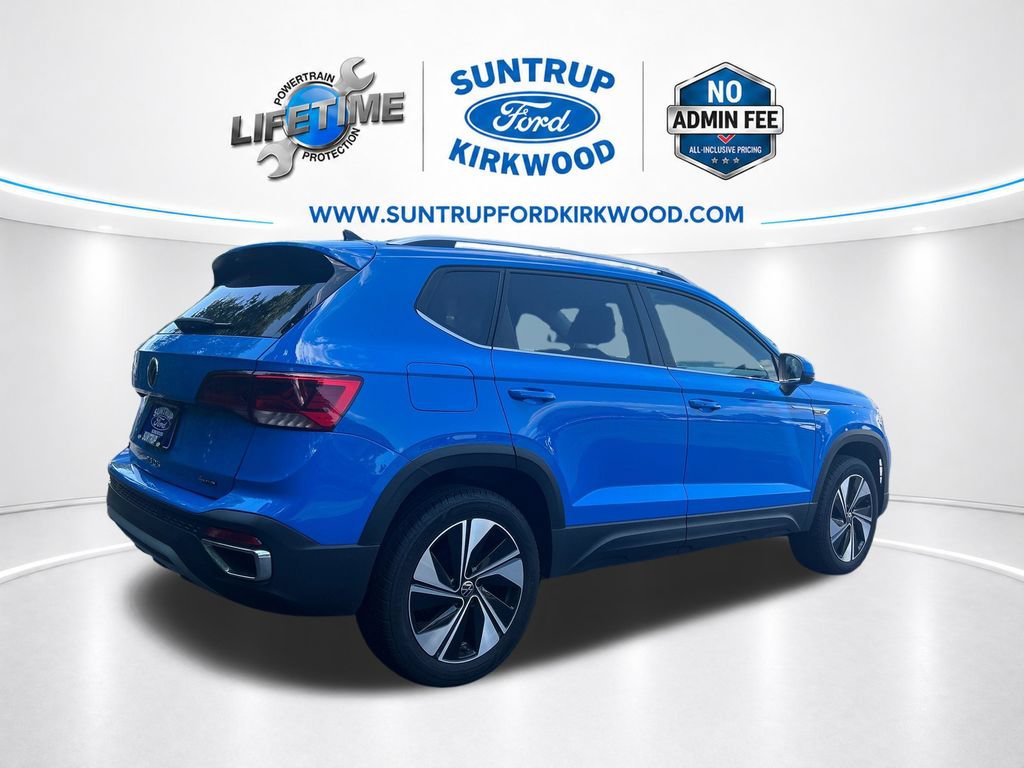 Used 2023 Volkswagen Taos SE w/ Panoramic Sunroof Package AWD/4WD image 6