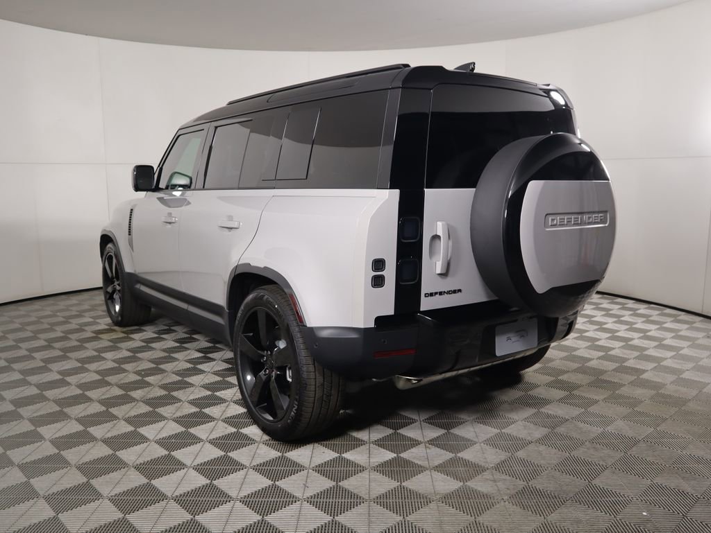 New 2026 Land Rover Defender 110 S image 7