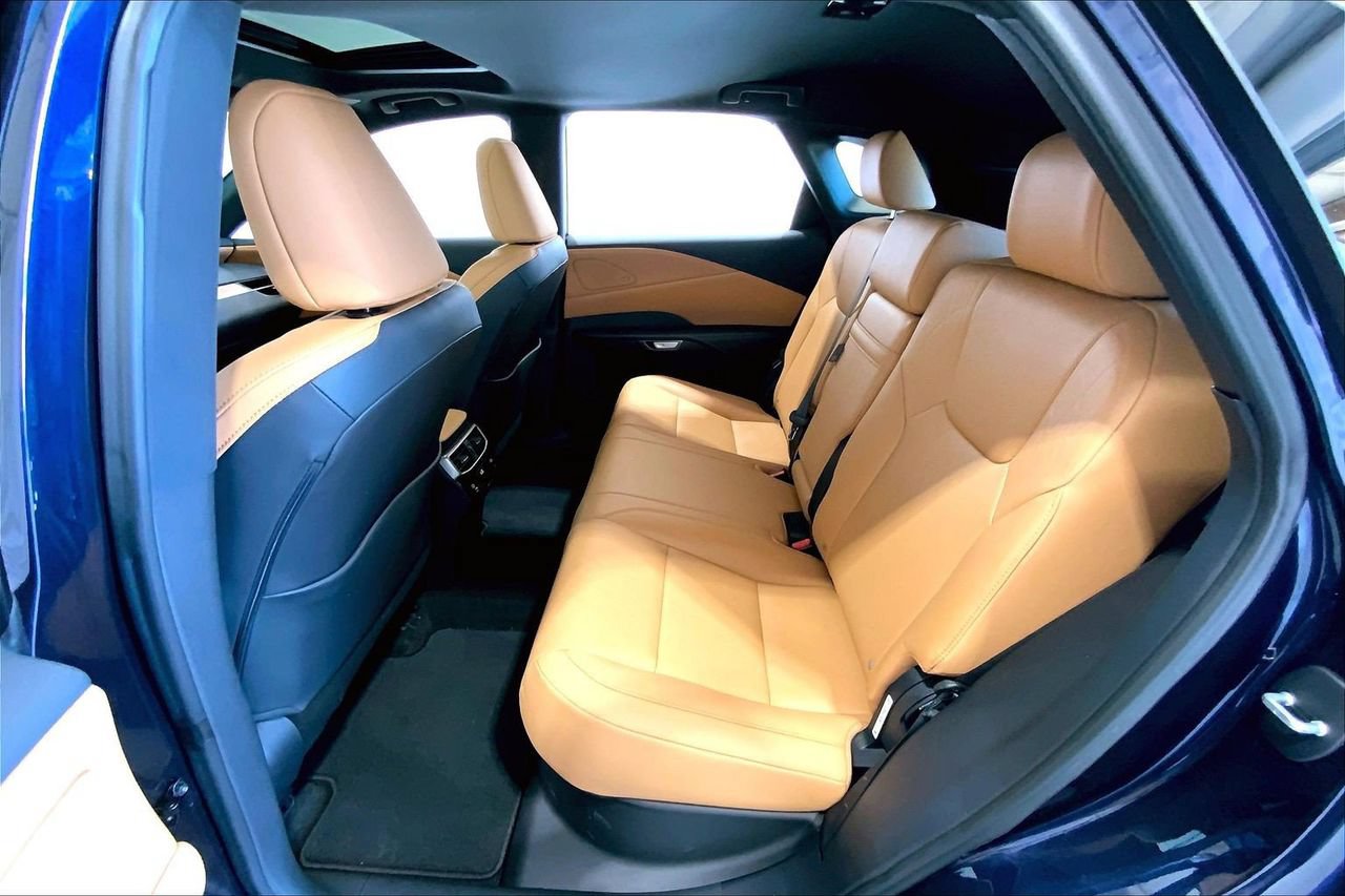 Used 2024 Lexus RX 350 Premium Plus w/ Convenience Package FWD image 18