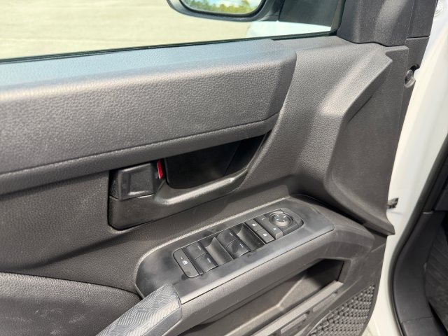Certified 2026 Toyota Tacoma SR5 AWD/4WD image 17