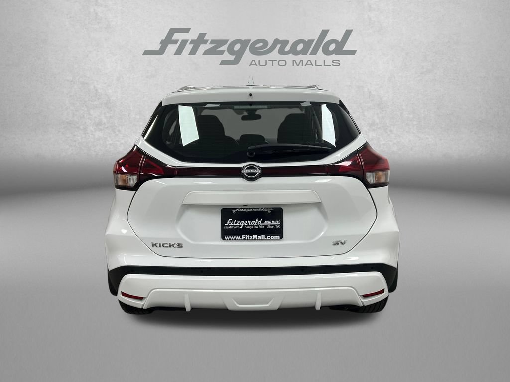 Used 2024 Nissan Kicks SV FWD image 4