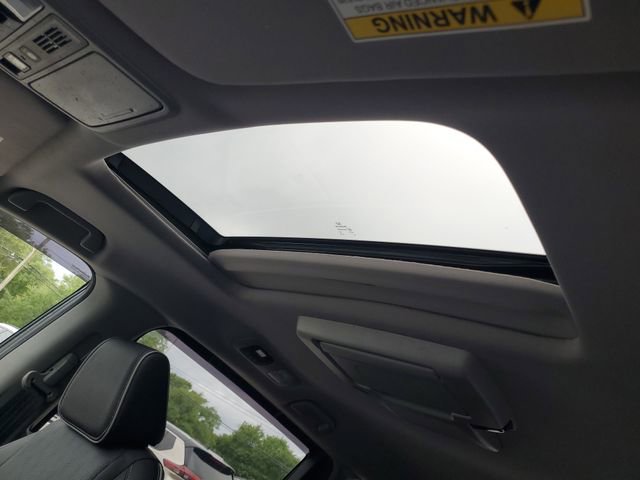 Used 2024 Honda Odyssey Elite image 4