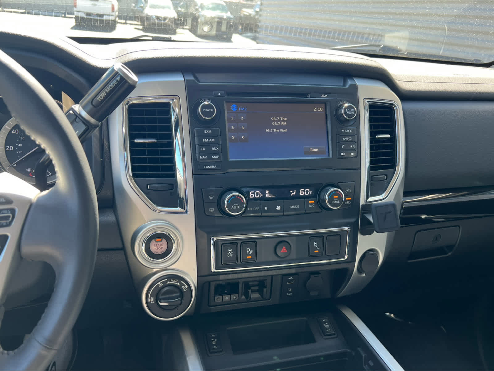 Used 2017 Nissan Titan SV AWD/4WD image 35