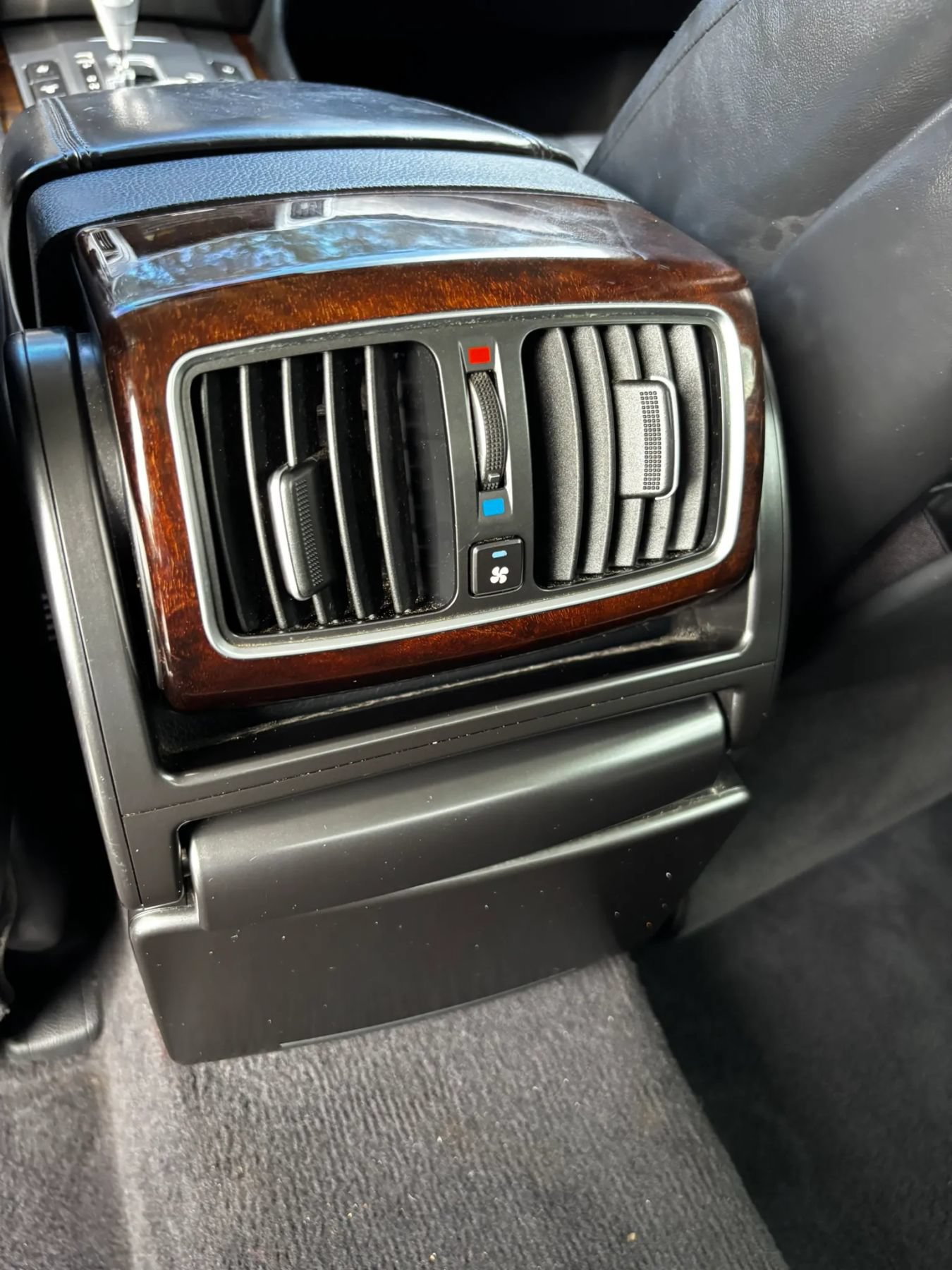 Used 2011 Hyundai Equus Ultimate RWD image 17
