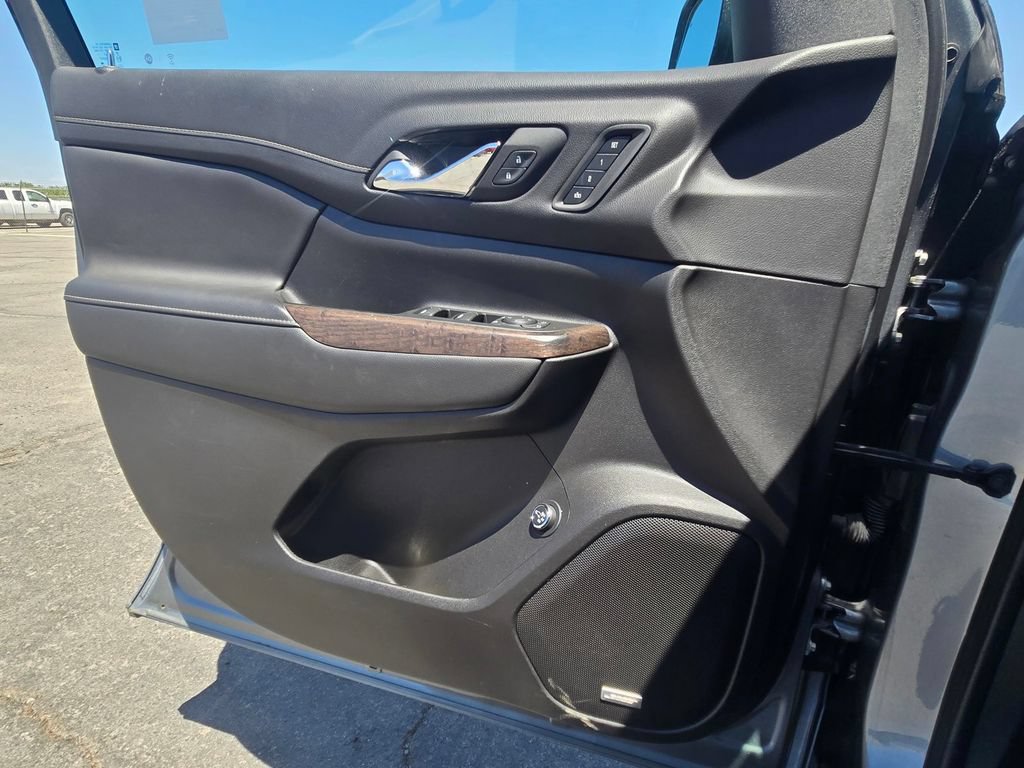 Used 2023 GMC Acadia Denali FWD image 19