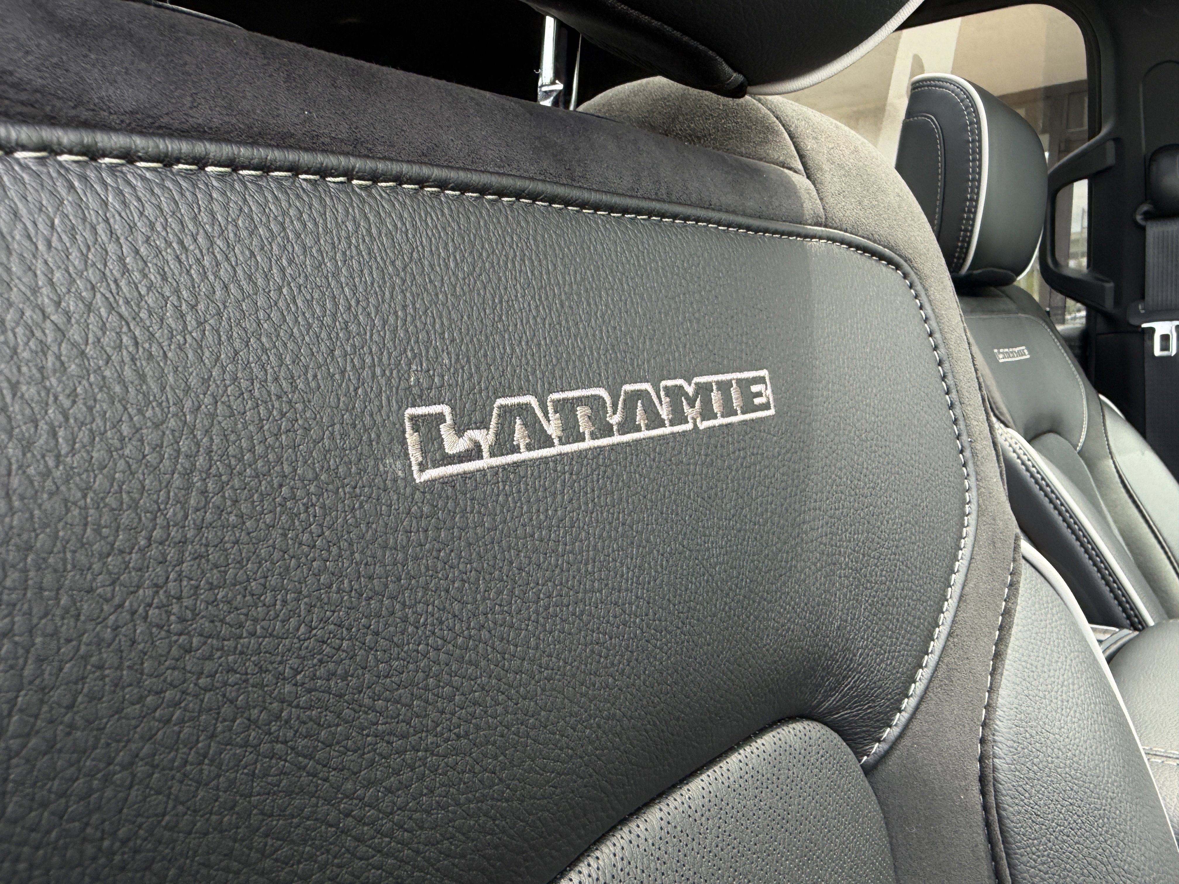 New 2026 RAM 1500 Laramie w/ Night Edition AWD/4WD image 33