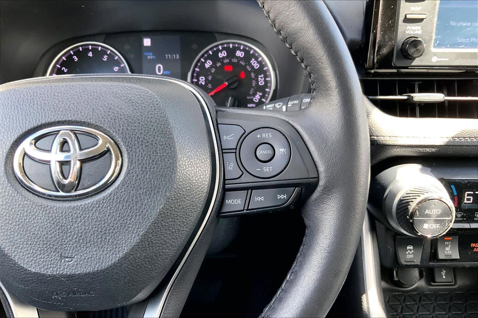Used 2022 Toyota RAV4 XLE w/ Convenience Package AWD/4WD image 25