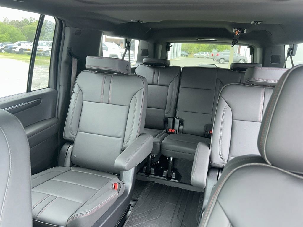 New 2026 Chevrolet Suburban RST w/ Comfort Package RWD image 8