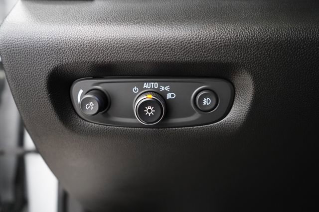 Used 2020 Chevrolet Traverse RS image 24