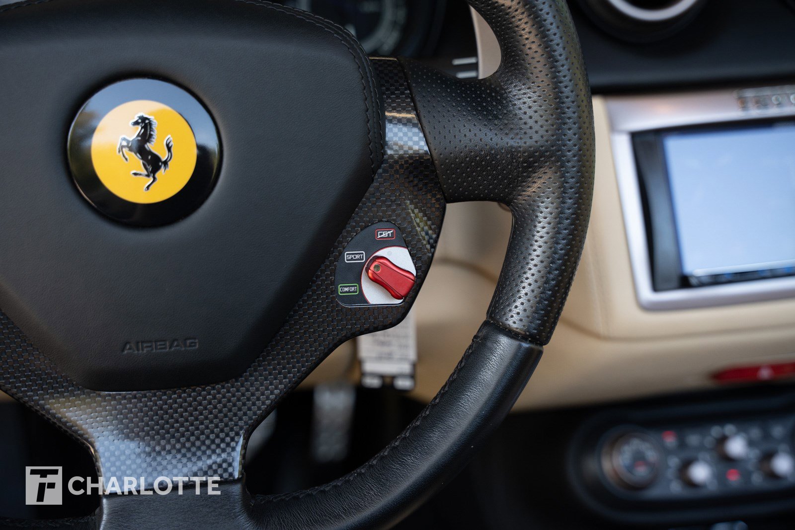 Used 2011 Ferrari California image 24