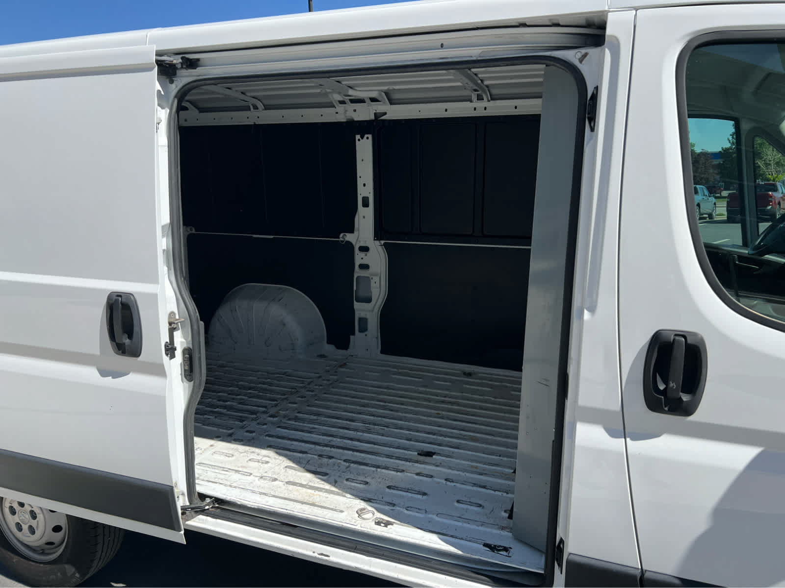 Used 2020 RAM ProMaster 1500 FWD image 22
