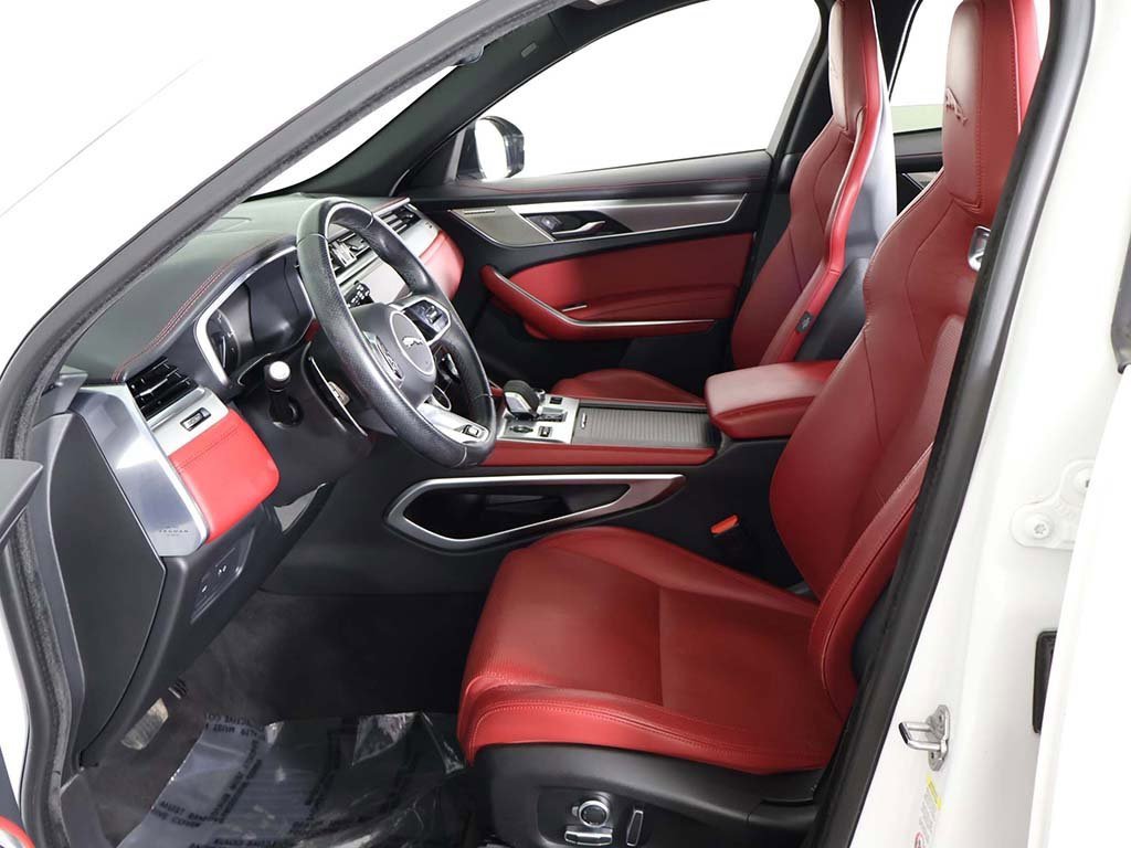 Used 2023 Jaguar F-PACE R-Dynamic S image 34