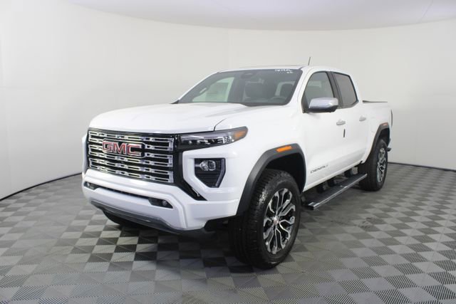 New 2026 GMC Canyon Denali image 21