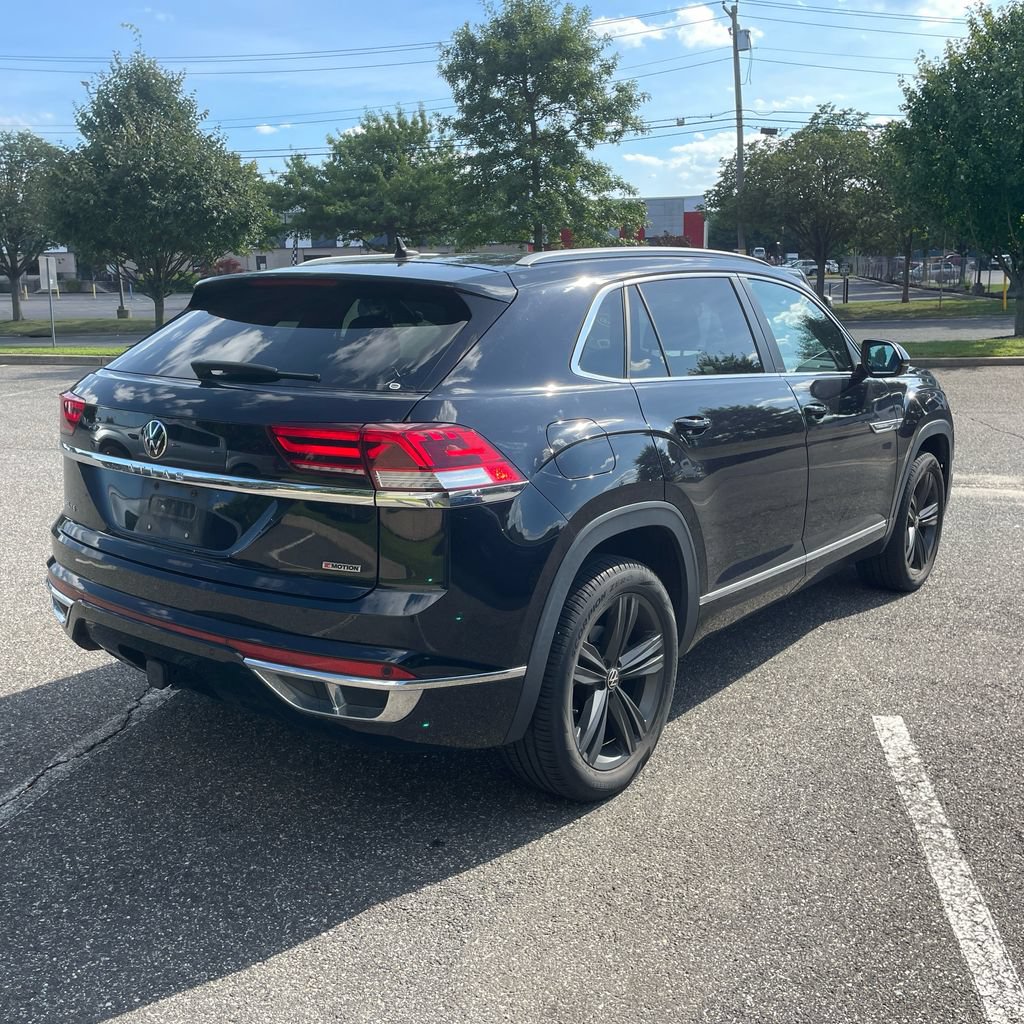 Used 2022 Volkswagen Atlas Cross Sport SEL R-Line AWD/4WD image 6