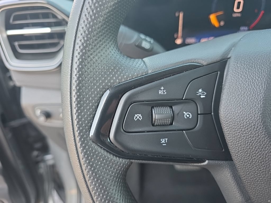 Used 2025 Chevrolet TrailBlazer LT AWD/4WD image 16