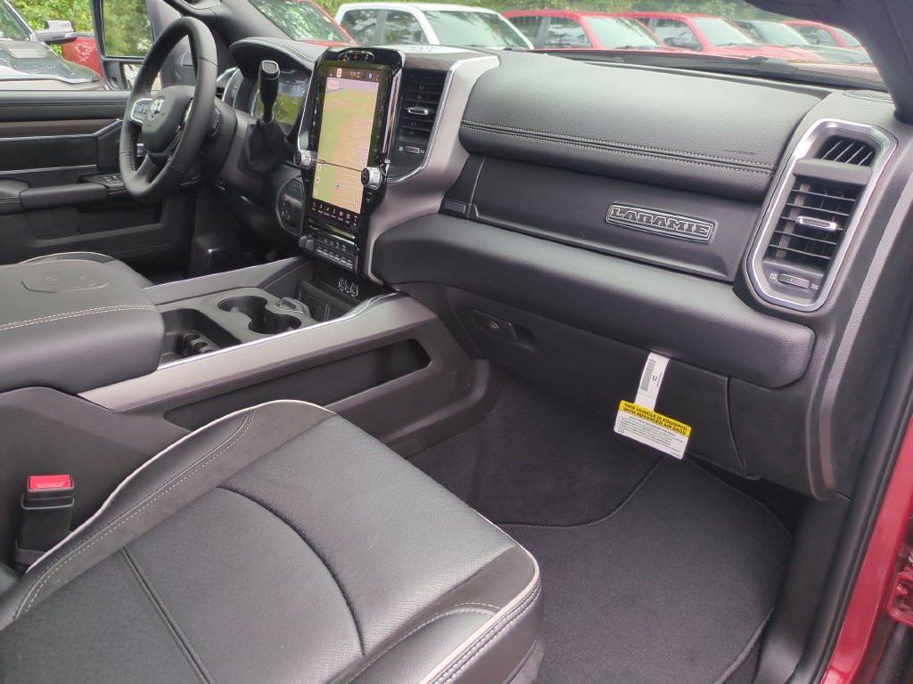 New 2026 RAM 3500 Laramie AWD/4WD image 36