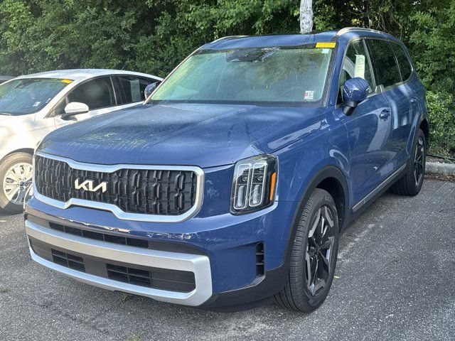 Used 2025 Kia Telluride EX FWD image 10