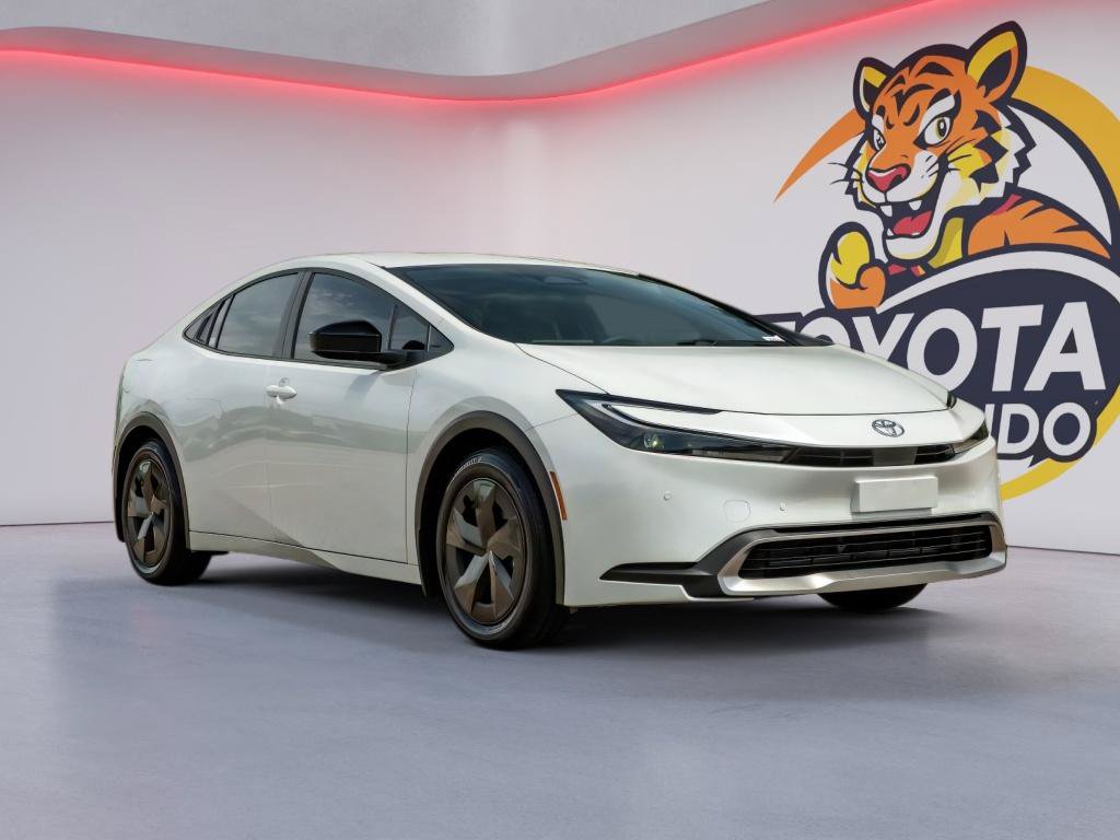 New 2026 Toyota Prius Plug-In Hybrid FWD image 3