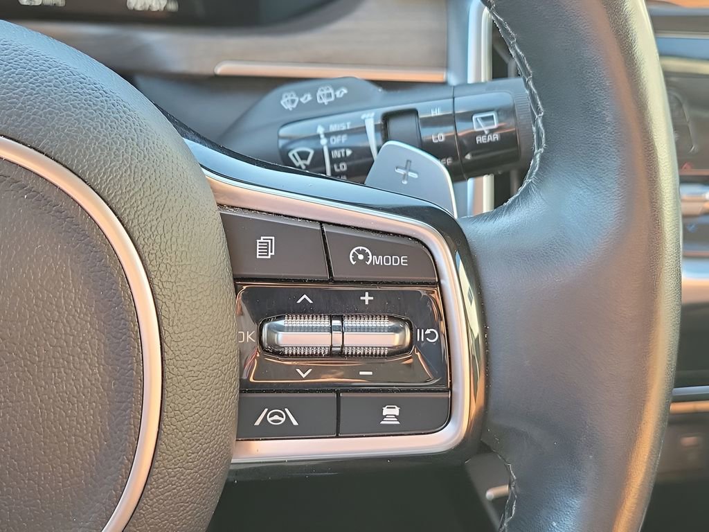 Used 2022 Kia Sorento SX Prestige w/ Rust Color Package image 28