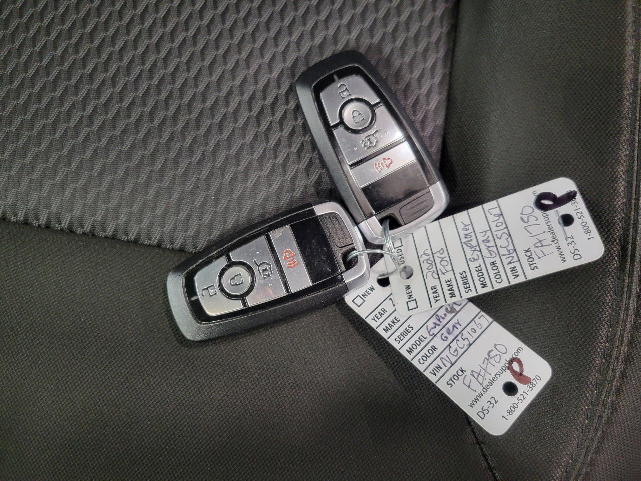 Used 2022 Ford Explorer XLT image 27