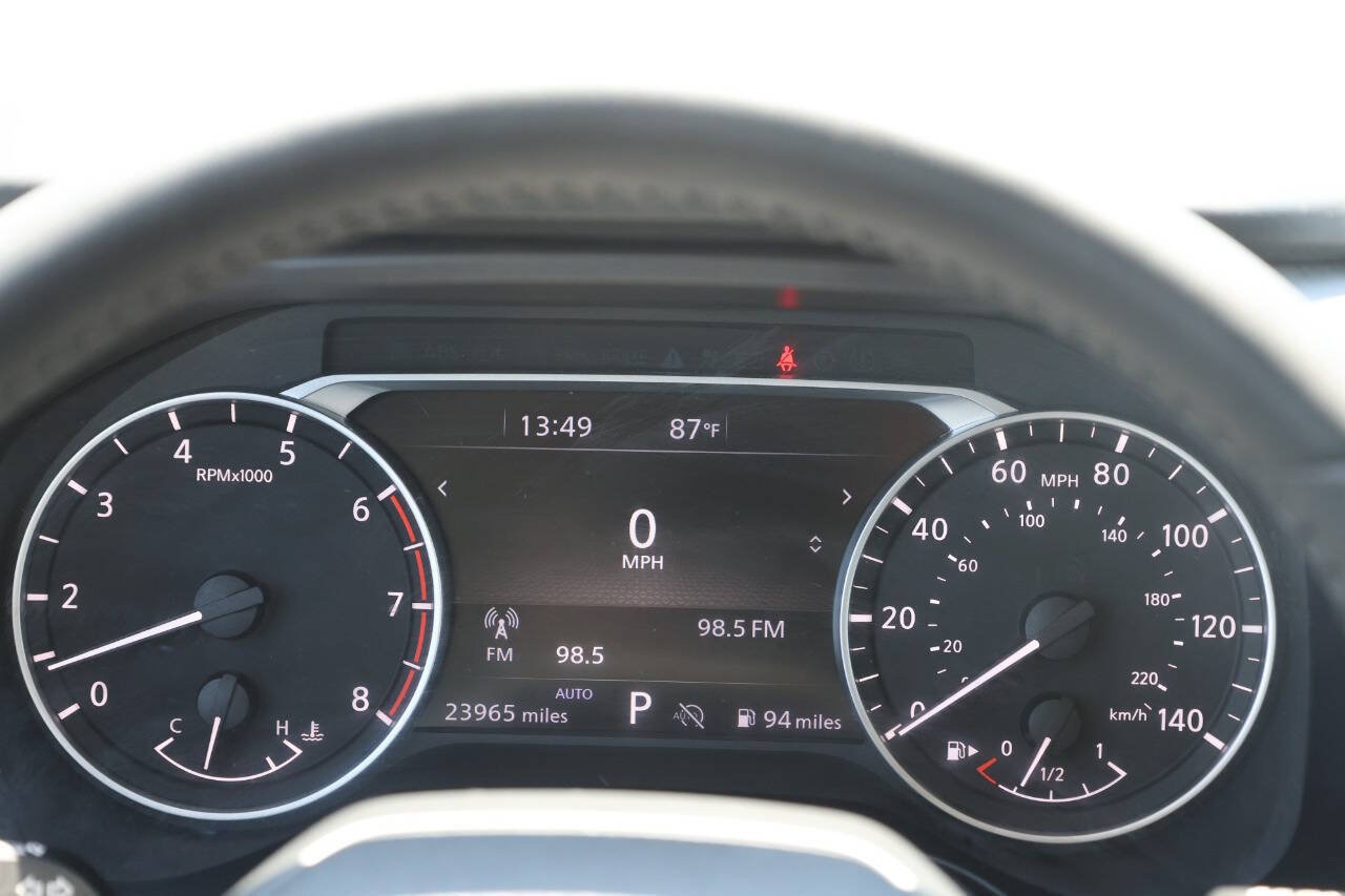 Used 2025 Nissan Rogue SV AWD/4WD image 19