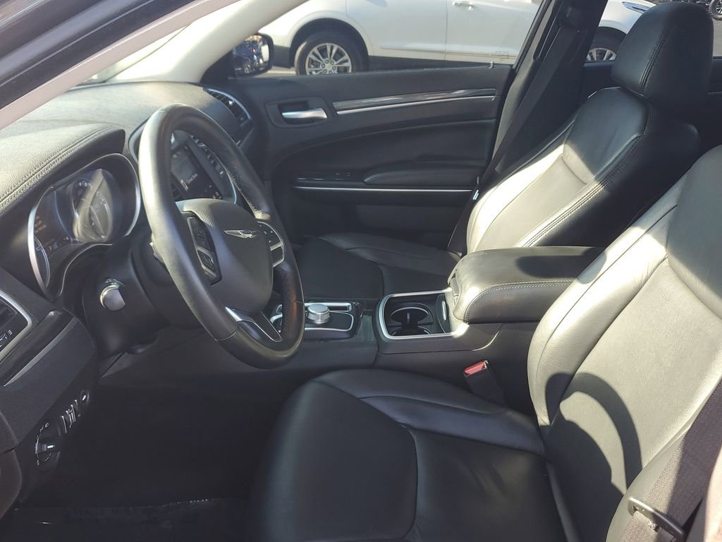 Used 2019 Chrysler 300 Touring w/ Sport Appearance Package RWD image 22