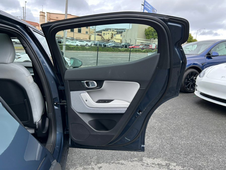 Used 2023 Polestar Polestar 2 w/ Pilot Pack image 44