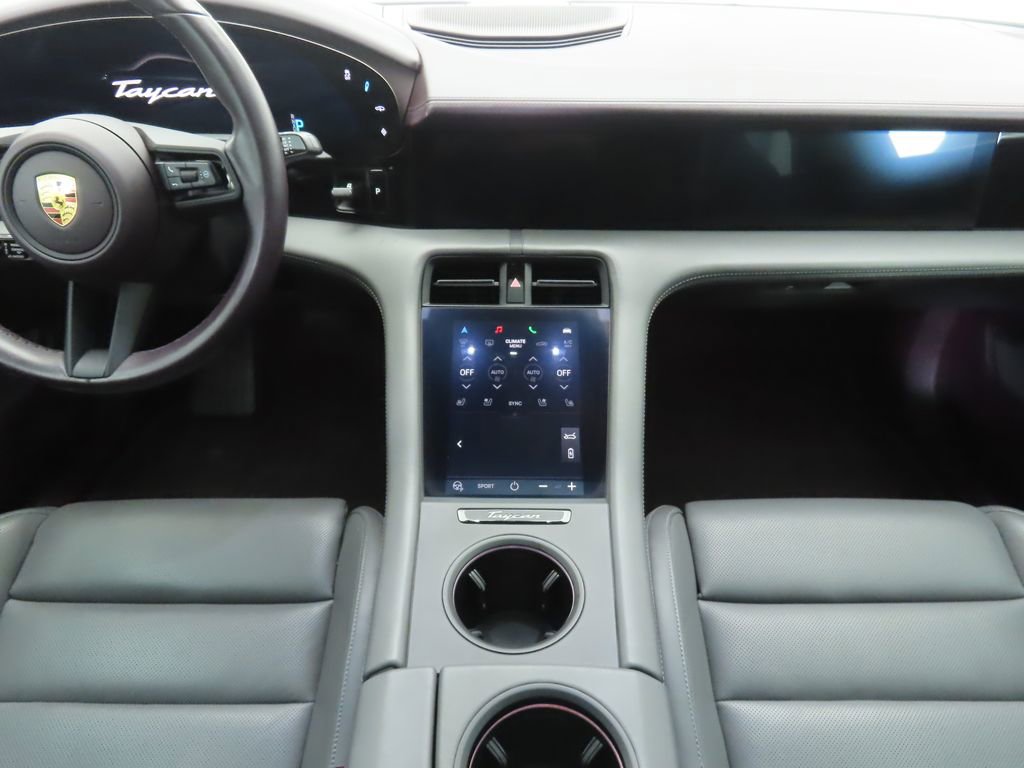 Used 2022 Porsche Taycan 4S image 13