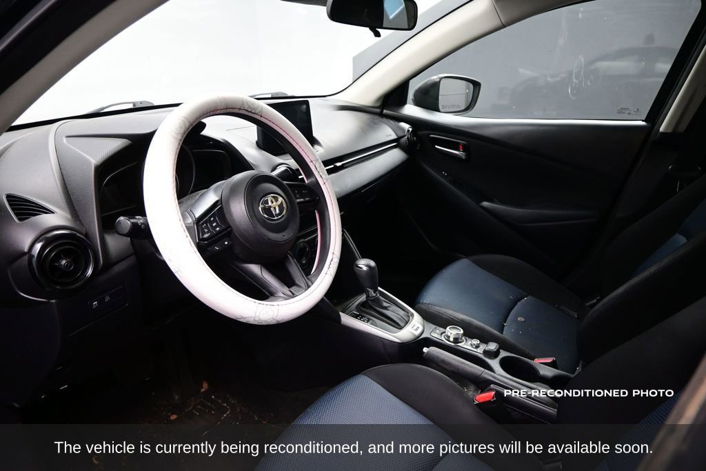 Used 2019 Toyota Yaris L FWD image 9