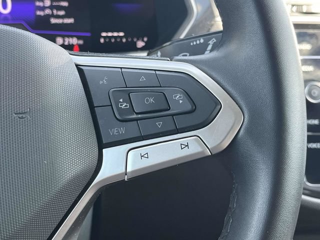 Used 2024 Volkswagen Tiguan SE FWD image 29