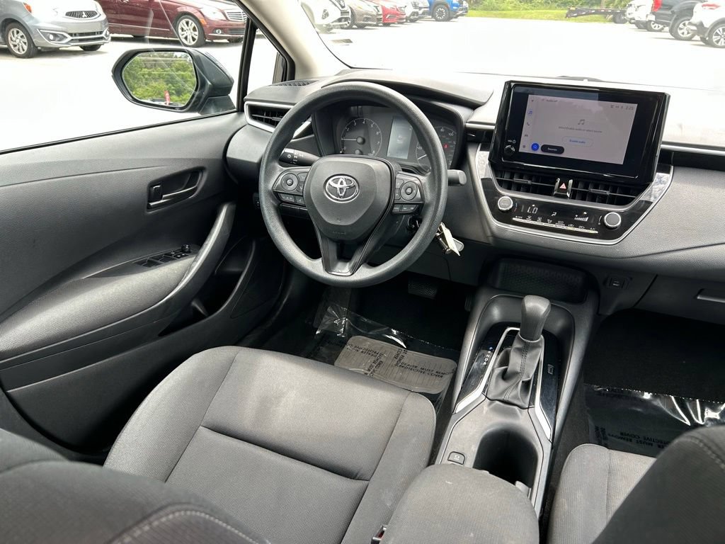 Used 2024 Toyota Corolla LE FWD image 10