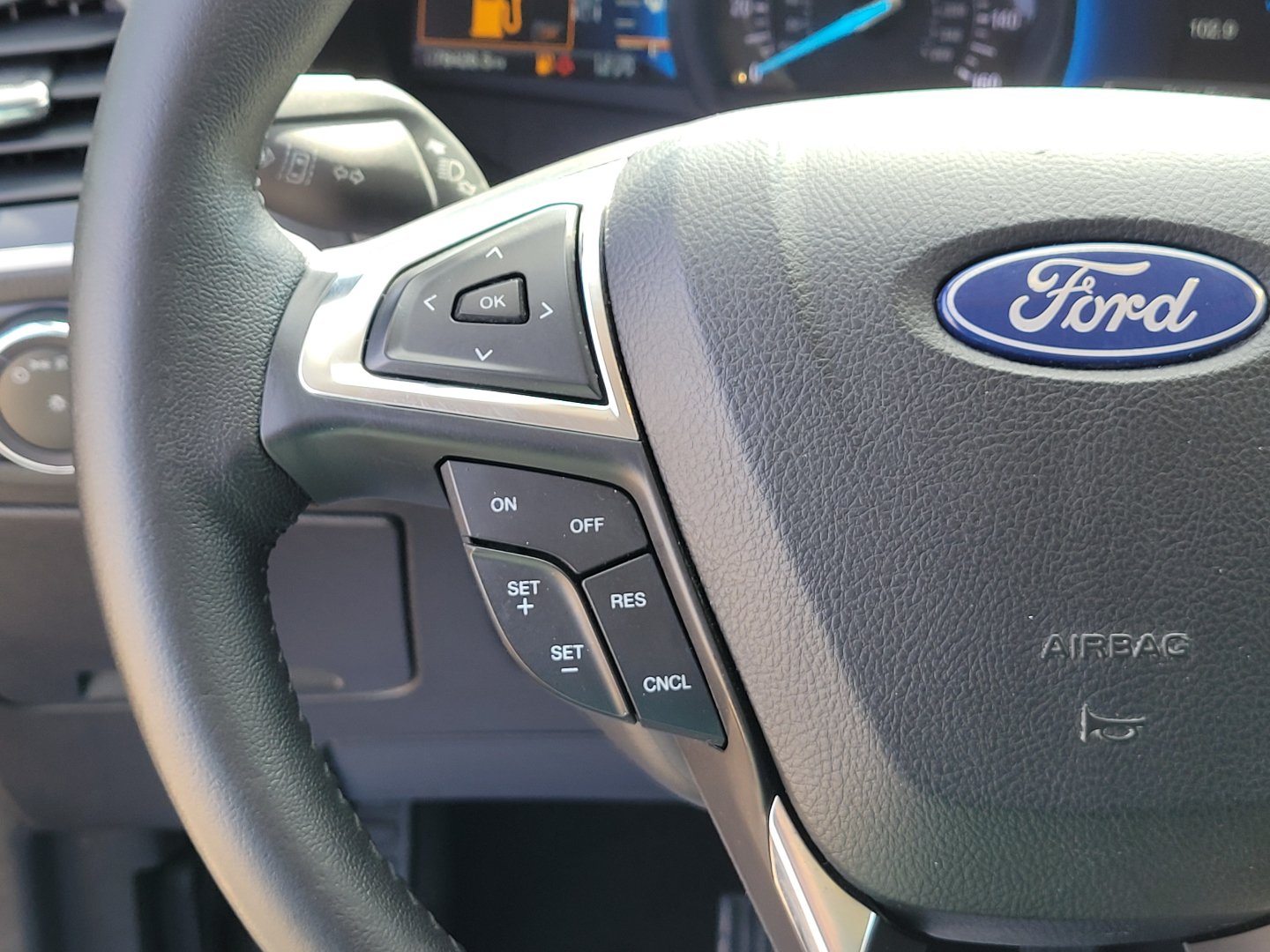 Used 2022 Ford Edge SEL AWD/4WD image 22