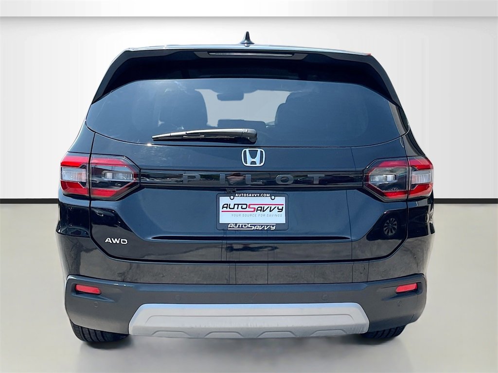 Used 2025 Honda Pilot EX-L image 6