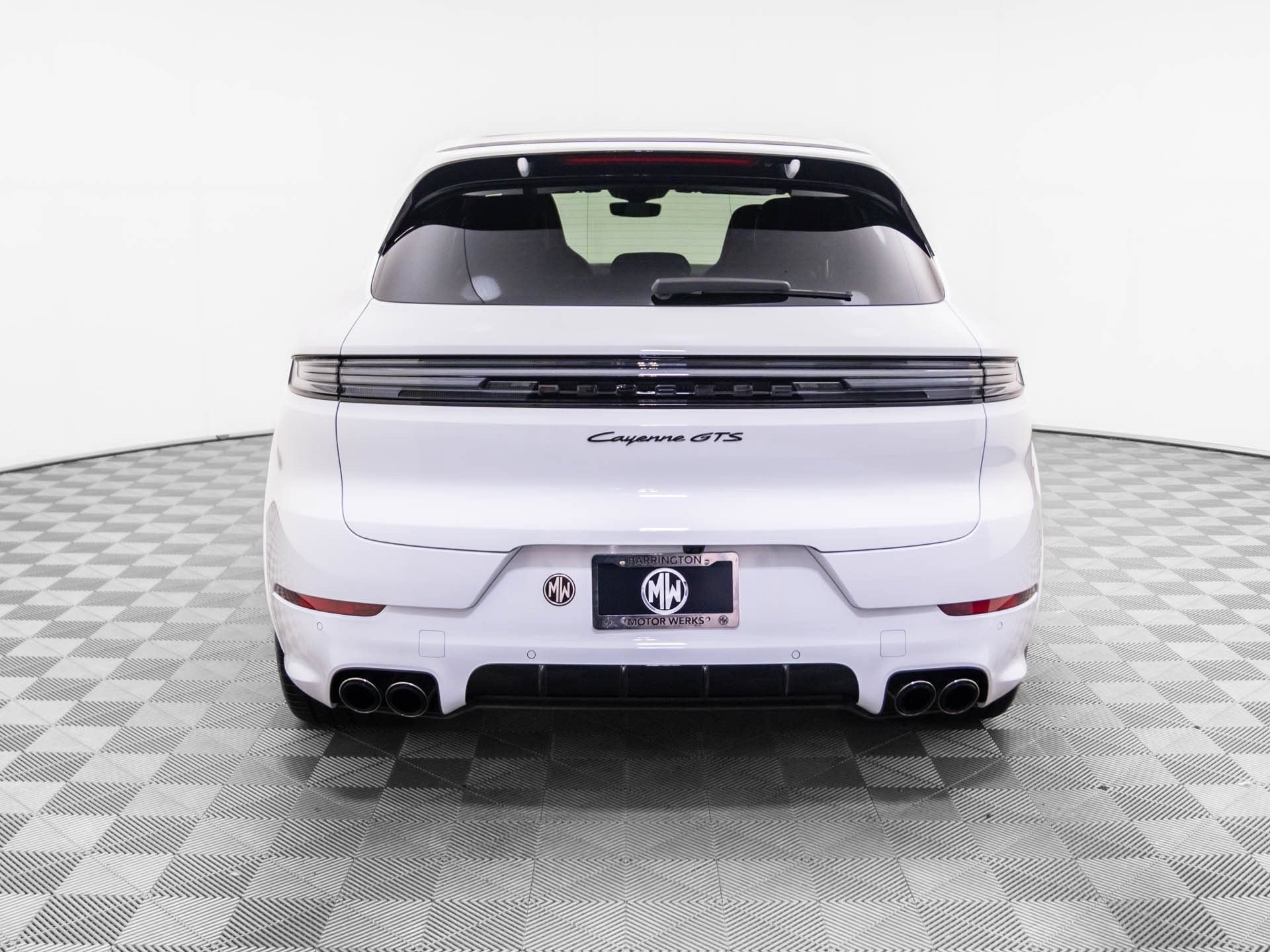 Used 2026 Porsche Cayenne GTS AWD/4WD image 10