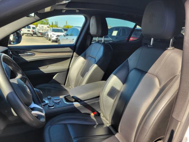 Used 2023 Alfa Romeo Stelvio Ti w/ Active Assist Plus Package image 19