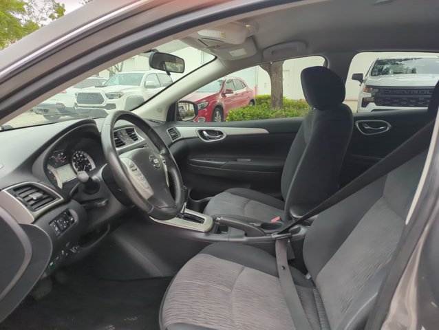 Used 2015 Nissan Sentra SV FWD image 14